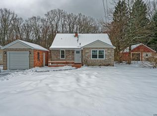 29 Gleason Rd, Glenville, NY 12302