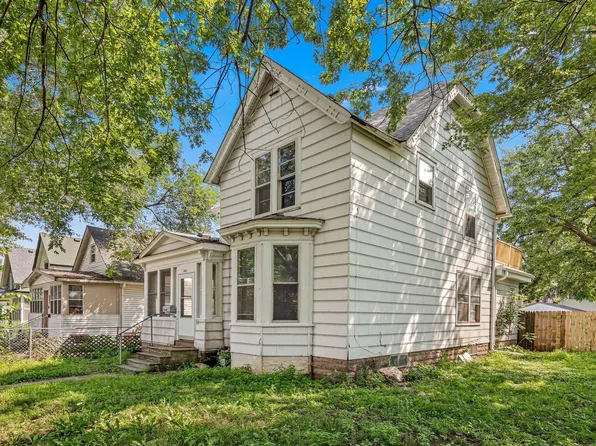 886 Edmund Ave, Saint Paul, MN 55104