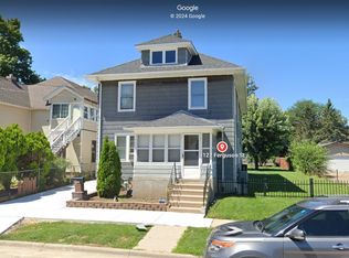 1127 Ferguson St #1, Rockford, IL 61102