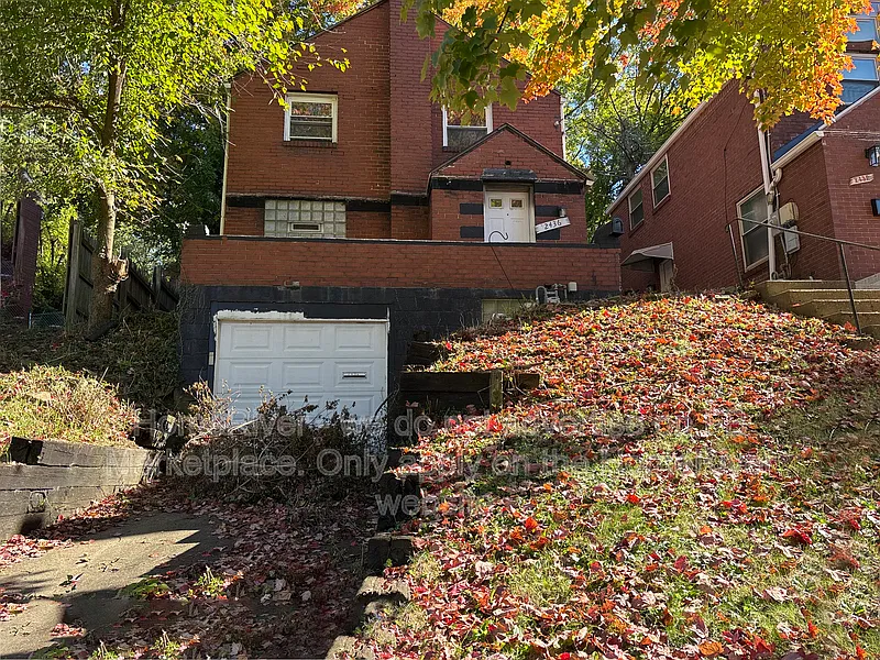 2436 Laketon Rd