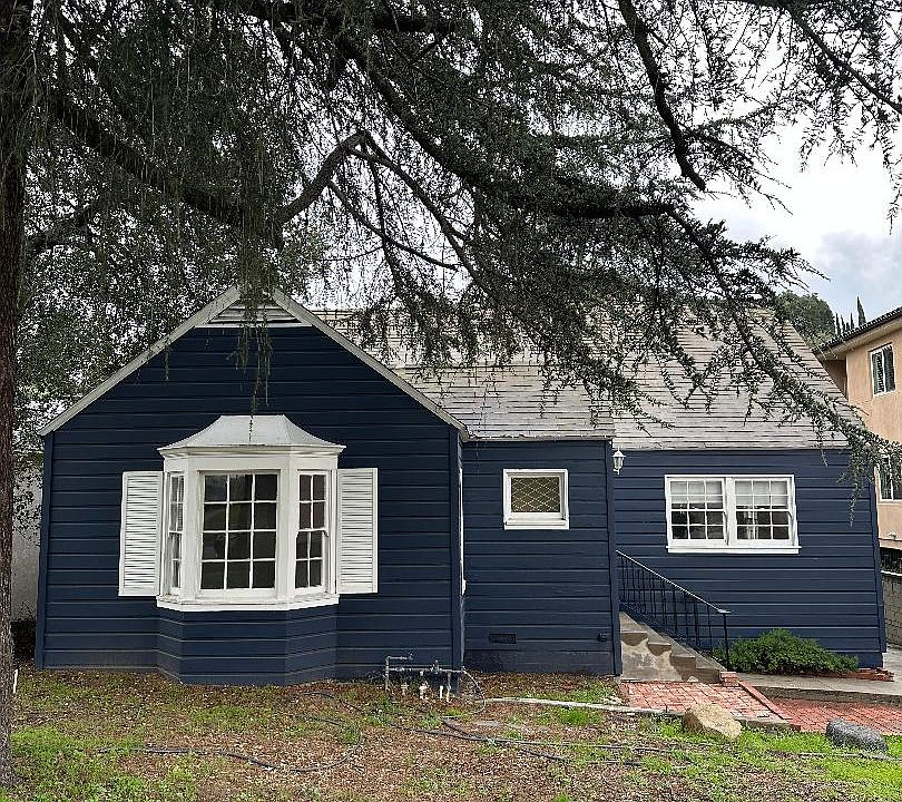 1st image of 1947 Waltonia Dr