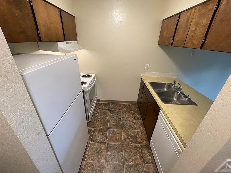 1325 E 27th Ave #2 — Photo 6