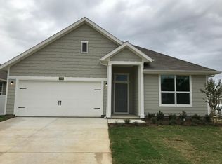 9000 Huxley Dr, Aubrey, TX 76227