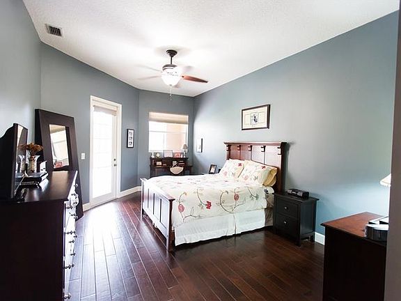 5th image of 3671 Justin Dr