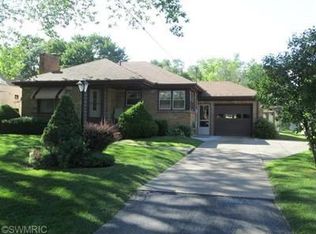 2031 Haines St NW, Grand Rapids, MI 49504