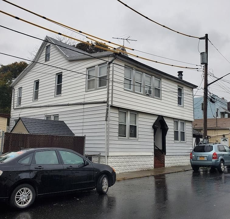 2nd image of 78-78A Windom Ave