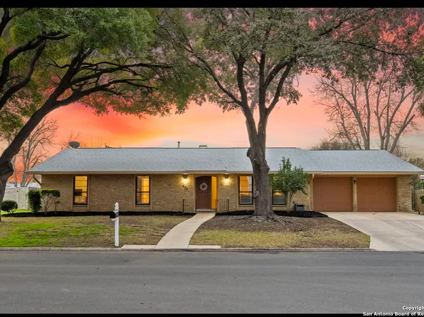 650 RICHFIELD DR, Windcrest, TX 78239