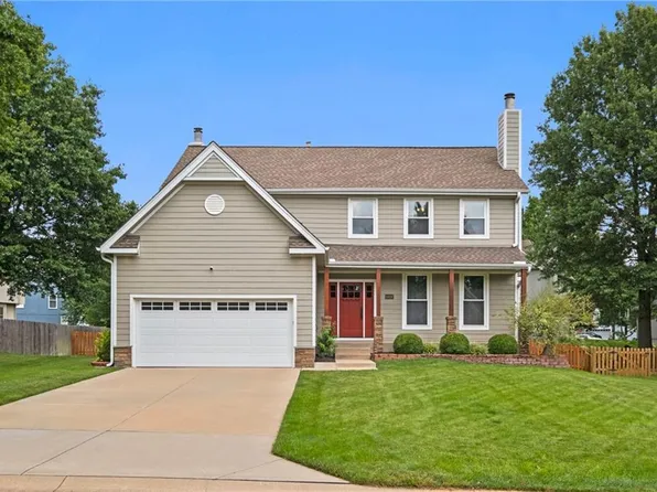 8408 W 149th Ter, Overland Park, KS 66223