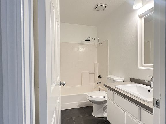 5th image of 19351 Bluefish Ln Unit 203