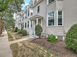8 Slocum St APT 17, Providence, RI 02909