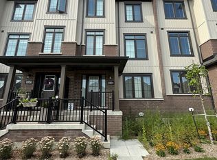 1028 Dyas Ave, Oshawa, ON L1L 0V4