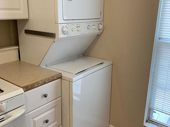 IN unit washing maching and dryer