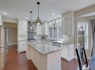 865 Bayside Ln, Mound, MN 55364