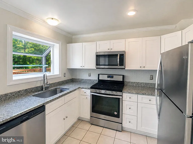 14133 Autumn Cir — Photo 6