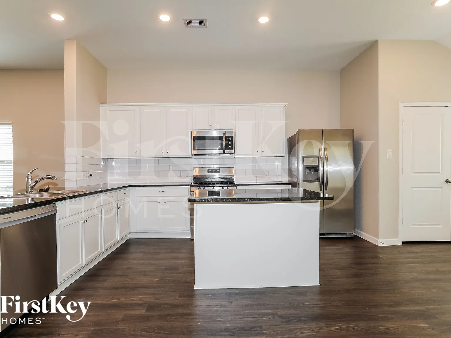 3 bed, 2.0 bath, 1785 sqft, $2,485 — Photo 4