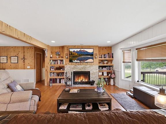 5th image of 40303 E Round Prairie Rd