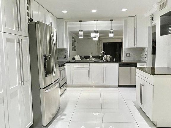4th image of 4775 NW 9th Avenue #4775