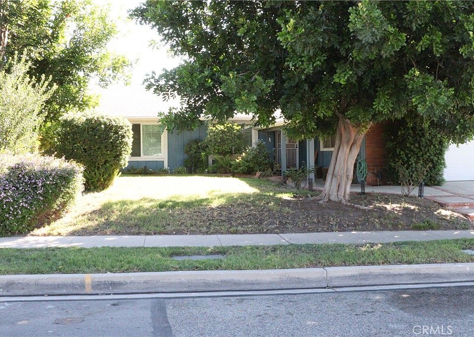 1st image of 2410 N Justin Ave