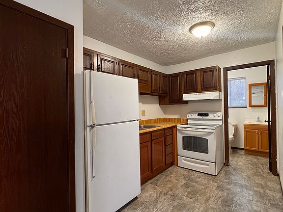 4th image of 89 Palomino Dr #2