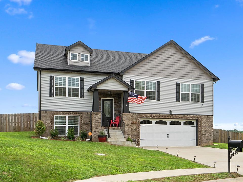 1st image of 804 Banister Dr