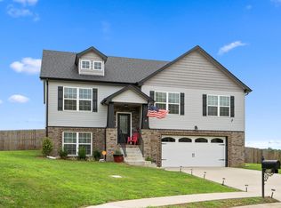 804 Banister Dr, Clarksville, TN 37042