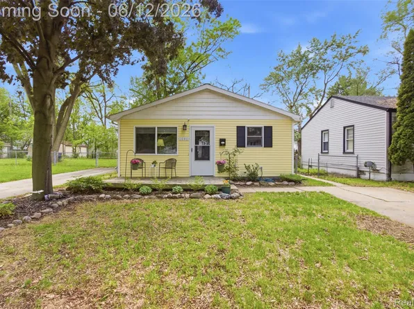 1202 E Elza Ave, Hazel Park, MI 48030