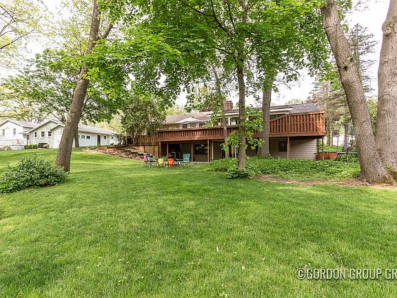 4th image of 3258 Pinoak Ct SE