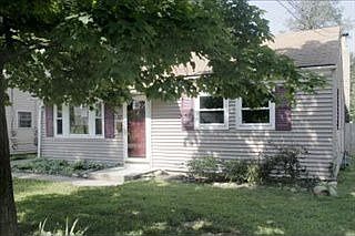 2nd image of 27 Mason Ave N
