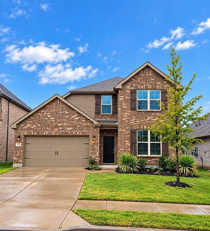 3 bed, 3.0 bath, 2707 sqft, $2,600 — Photo 1