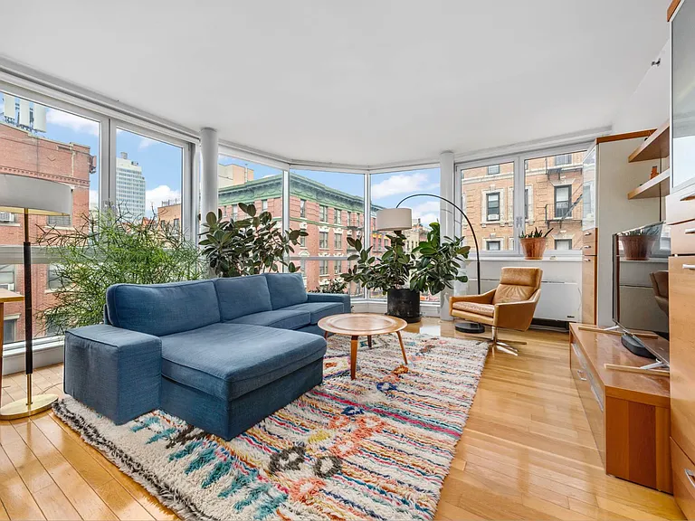 158 Hester St #4D — Photo 5