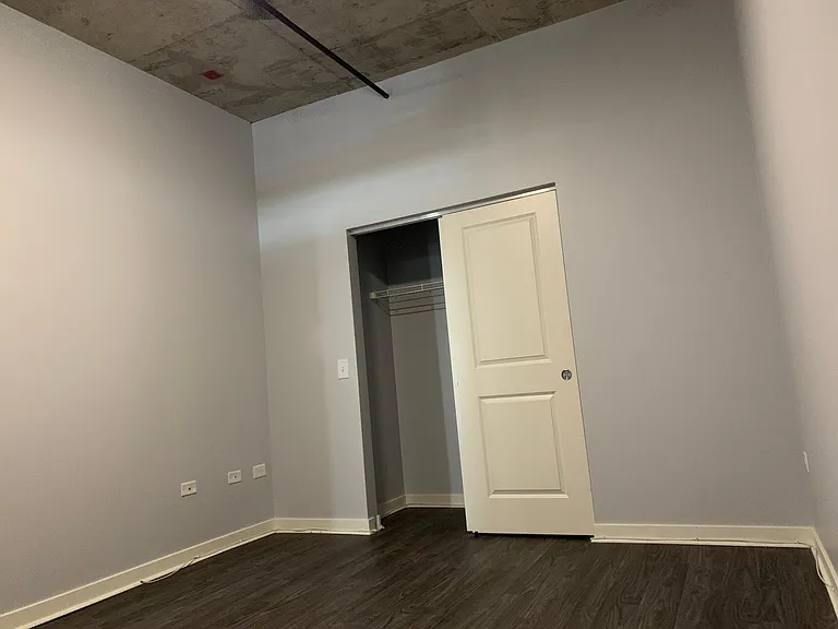 50 E 16th St #1007 — Photo 19