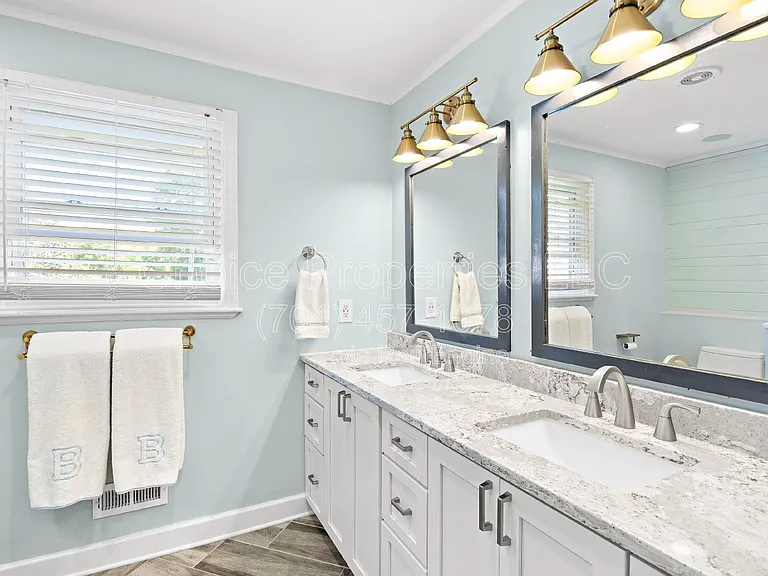 832 Stanfield Dr — Photo 20