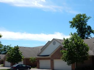 33051 Forest Park Dr, Wayne, MI 48184