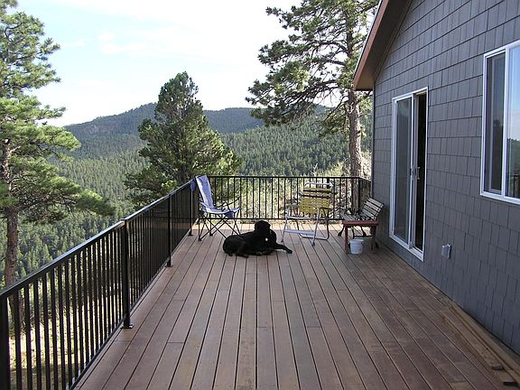 1000 square feet of deck
