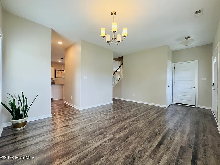 306 Independence Blvd — Photo 4