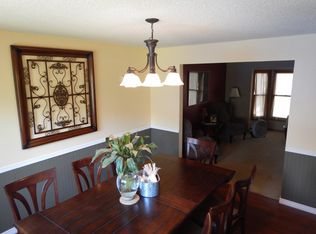 19600 E Greenwood Dr, Aurora, CO 80013