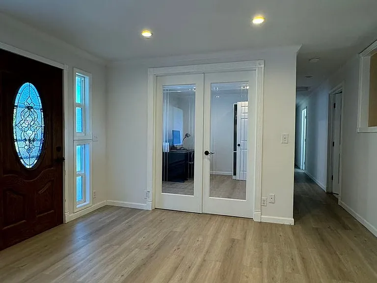 1901 Harrington Cir NE — Photo 6
