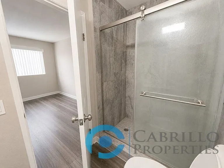 4423 52nd St #2C — Photo 13
