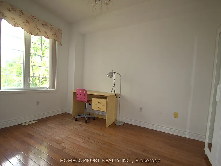 22 Interlacken Way — Photo 7