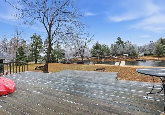 5th image of 366 Abington Ct