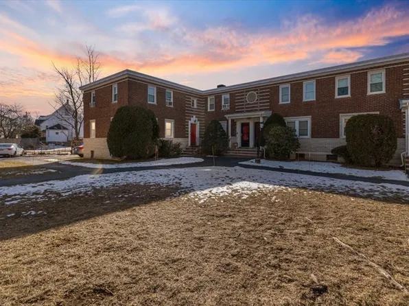 32 Newman Rd APT 1, Malden, MA 02148