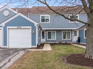 2732 Yorkshire Ct, Aurora, IL 60502