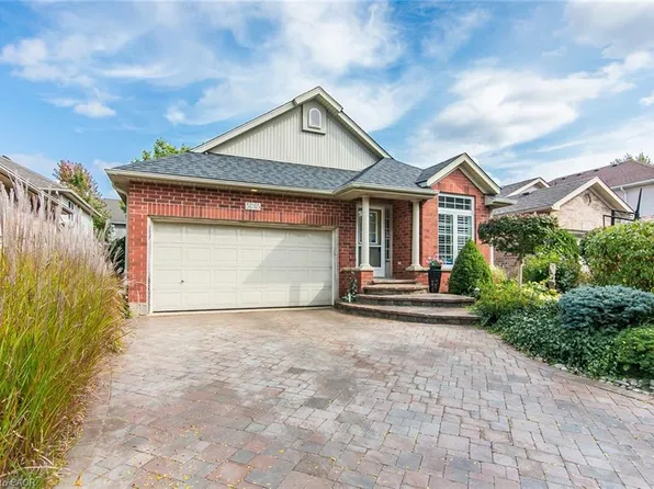 535 Eastbridge Blvd, Waterloo, ON N2K 3Z7