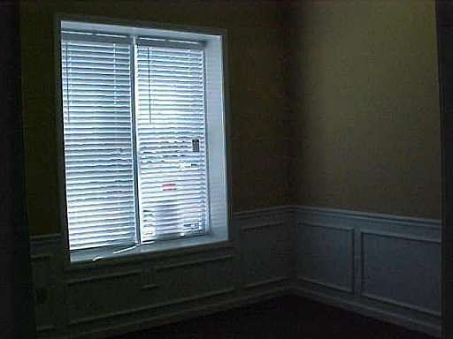 5th image of 5318 Railroad Ave