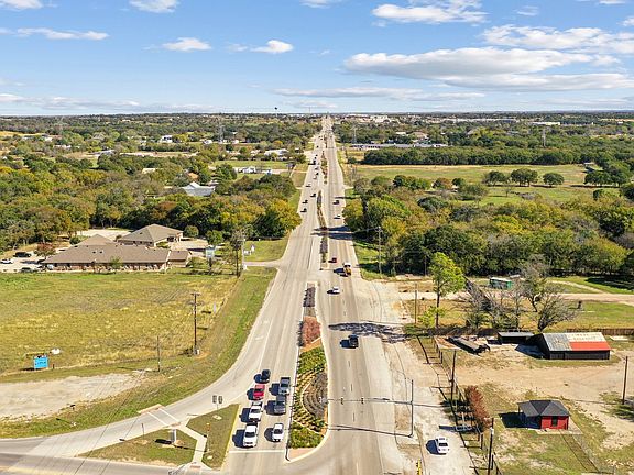 4th image of 2101 Fort Worth Hwy