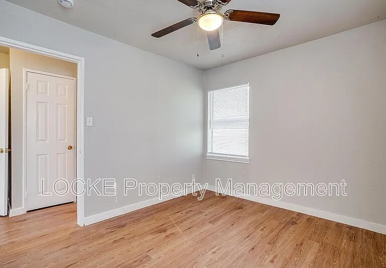 3417 S University Dr #C — Photo 7