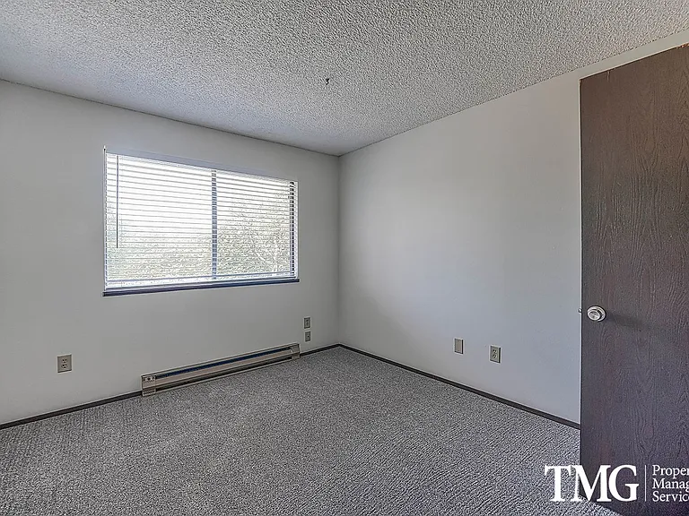 321 NE 105th St — Photo 16