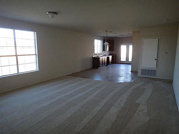 2nd image of 211 Colt Dr