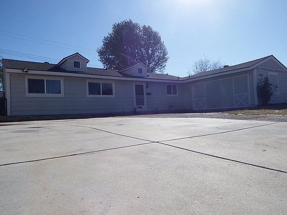 3rd image of 1546 Casarin Ave