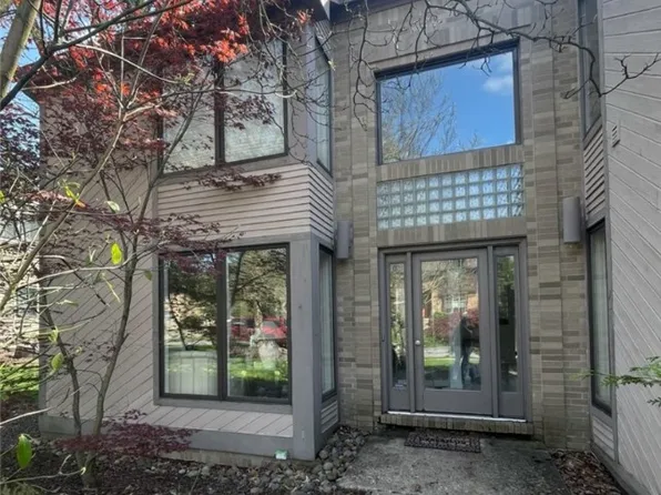 505 Colony Ct, Gibsonia, PA 15044